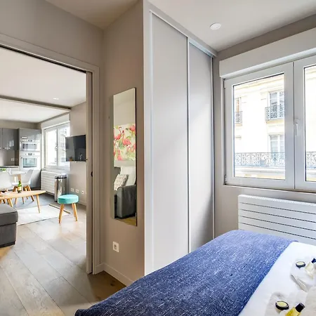 Refurbished Flat In Rue Cardinet, Sleeps 4 By Guestready Apartman *